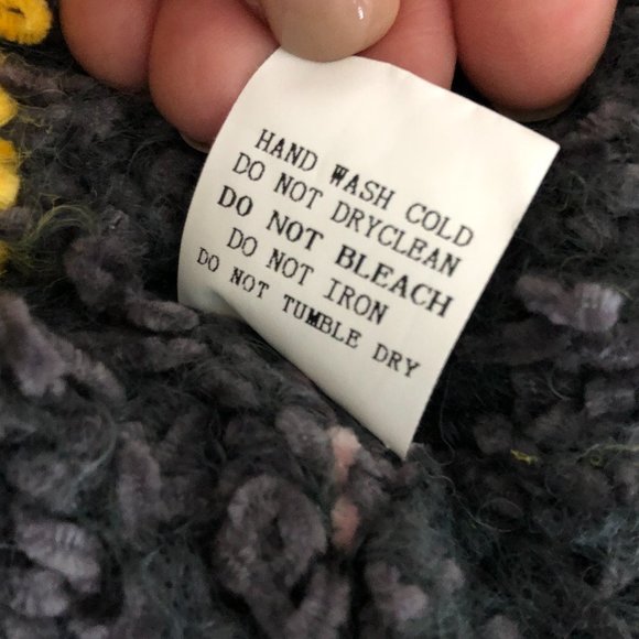 DAVI & DANI COLORBLOCK OVERSIZED PULLOVER SWEATER - Picture 7 of 7